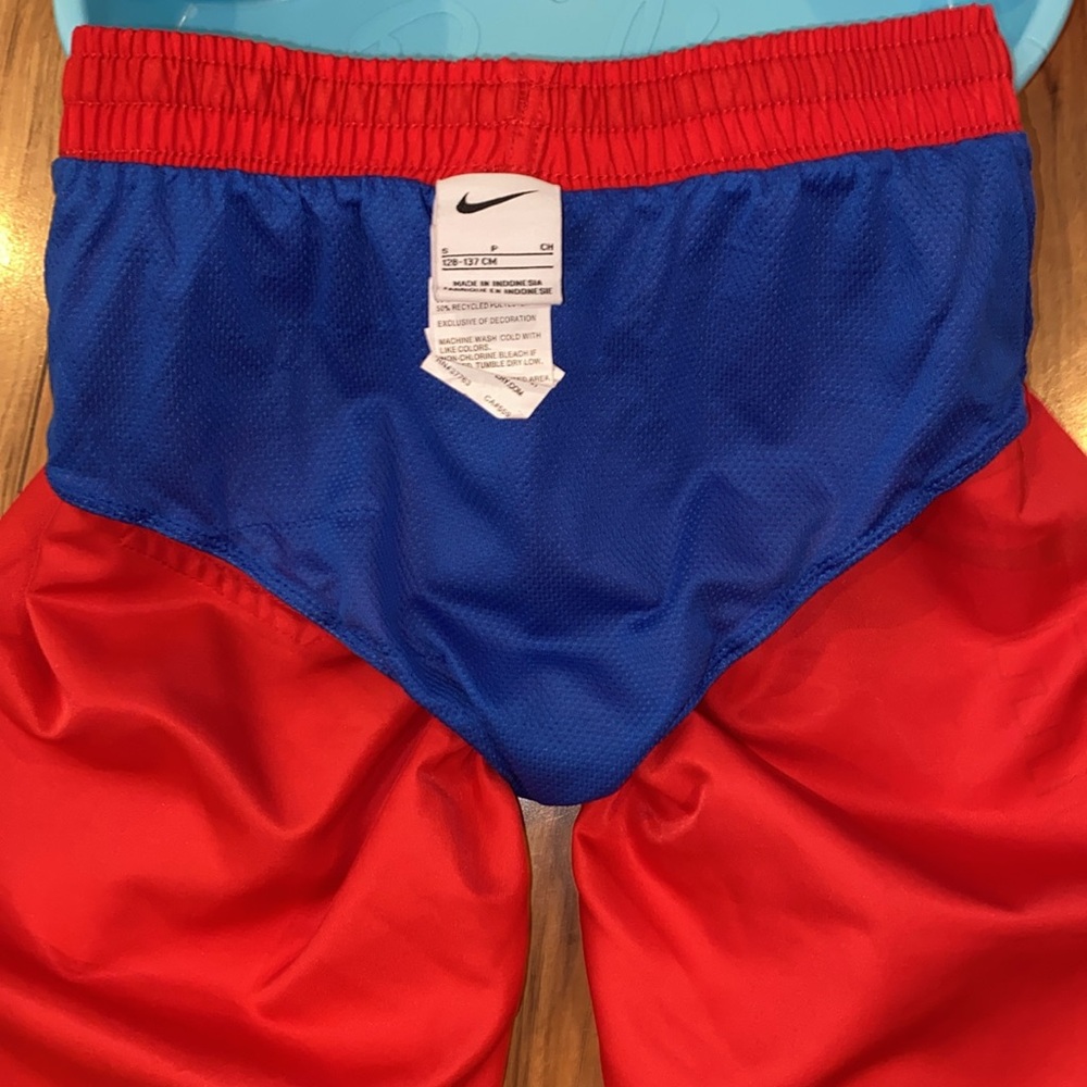 Nike Block Logo Breaker 8" Swim Trunks (Big Kids) Size S in Red & Royal Blue - Picture 6 of 8